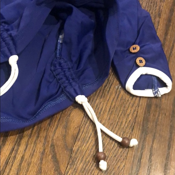 Sunuva strawberry rashguard 3-4T 🍓 💦 ☀️ - Picture 3 of 5